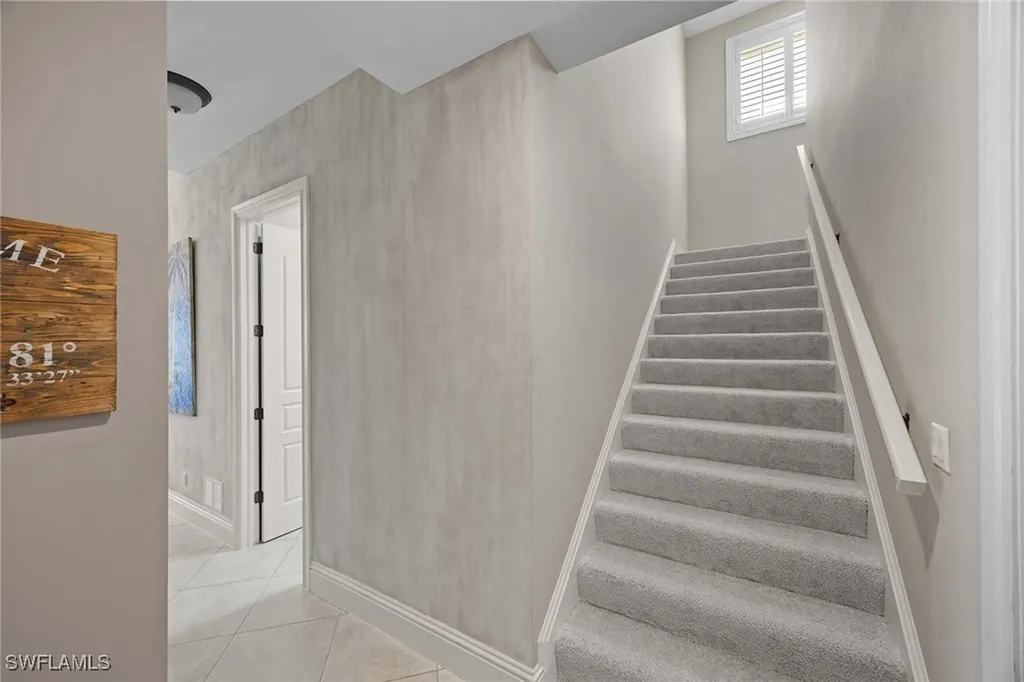 8752 Muirfield Drive Naples FL 34109