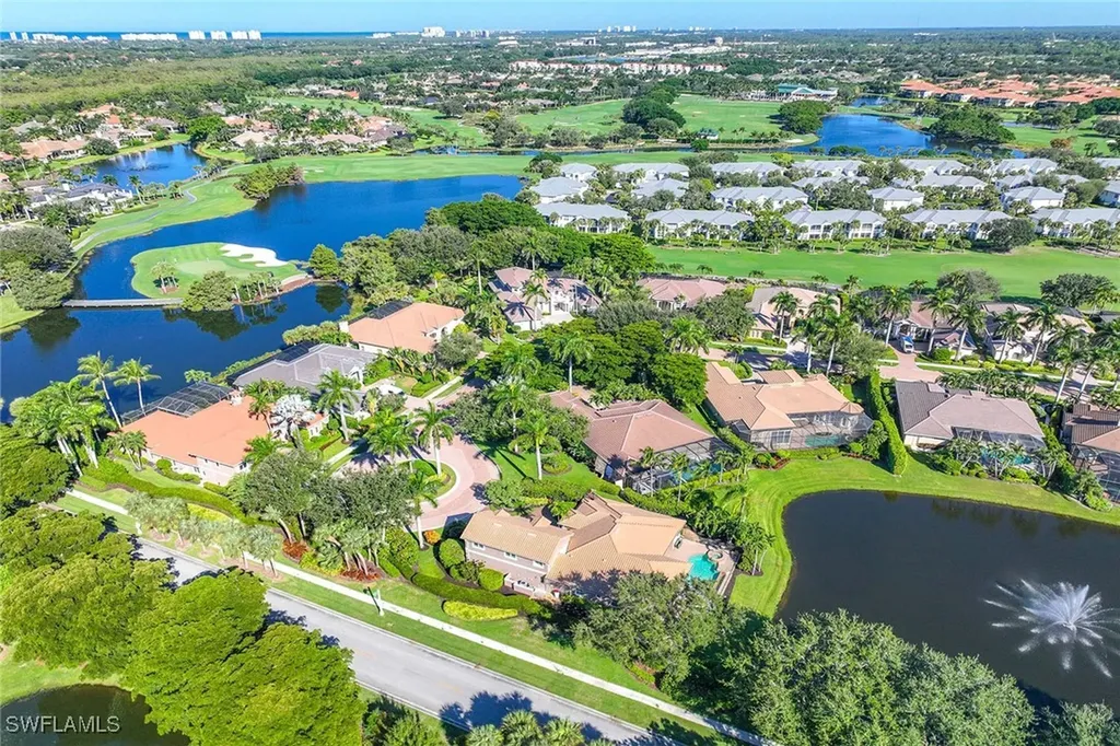 8752 Muirfield Drive Naples FL 34109