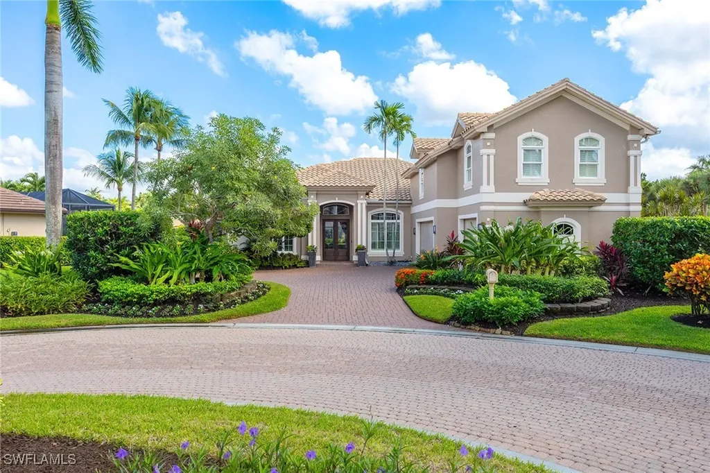 8752 Muirfield Drive Naples FL 34109