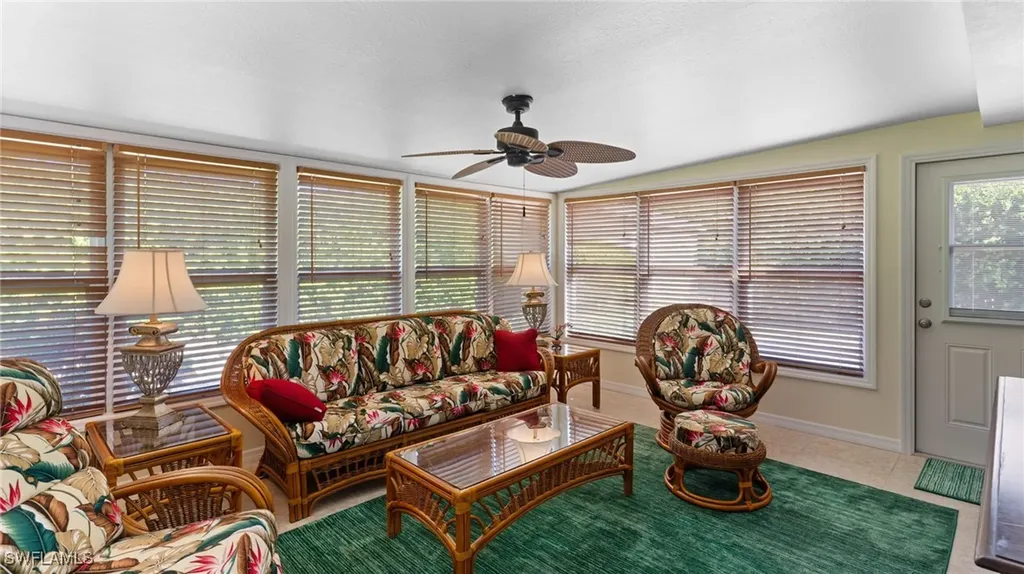 9817 Pennsylvania Avenue Bonita Springs FL 34135