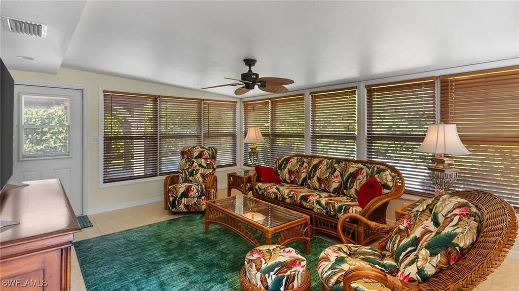 9817 Pennsylvania Avenue Bonita Springs FL 34135