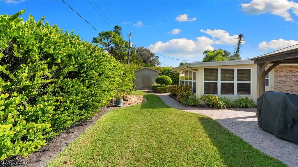 9817 Pennsylvania Avenue Bonita Springs FL 34135