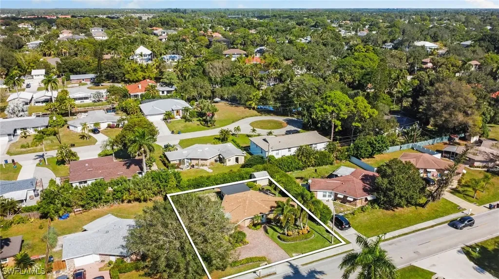 9817 Pennsylvania Avenue Bonita Springs FL 34135