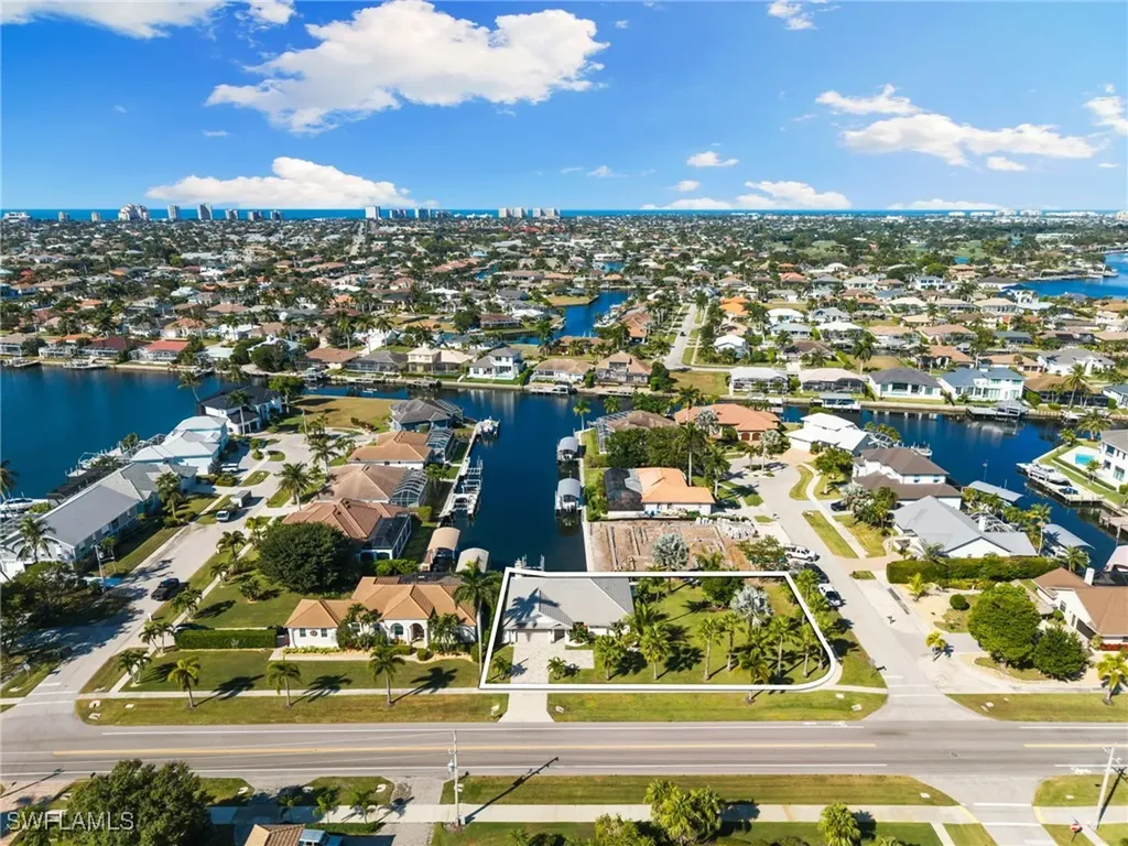 72 N Barfield Drive Marco Island FL 34145