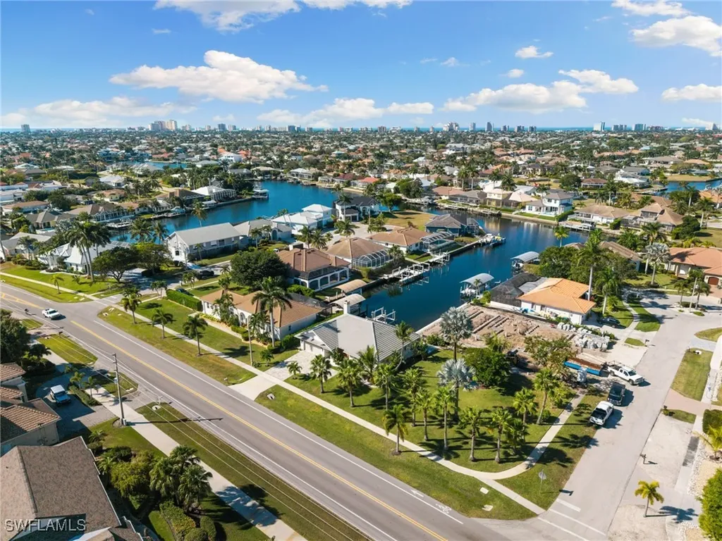 72 N Barfield Drive Marco Island FL 34145