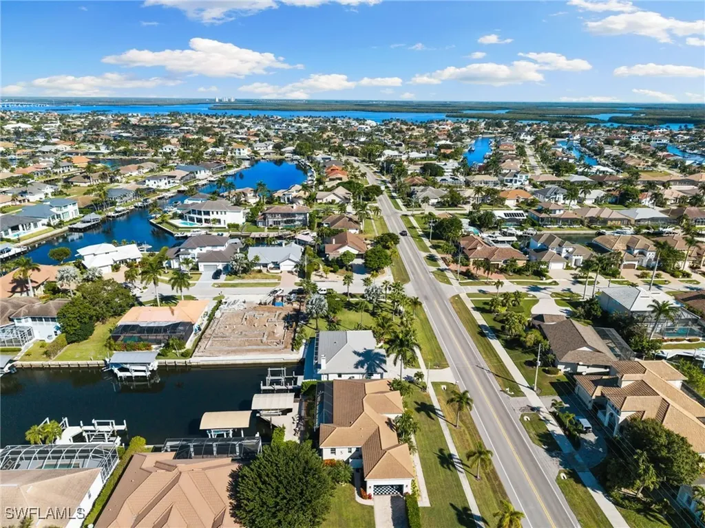 72 N Barfield Drive Marco Island FL 34145