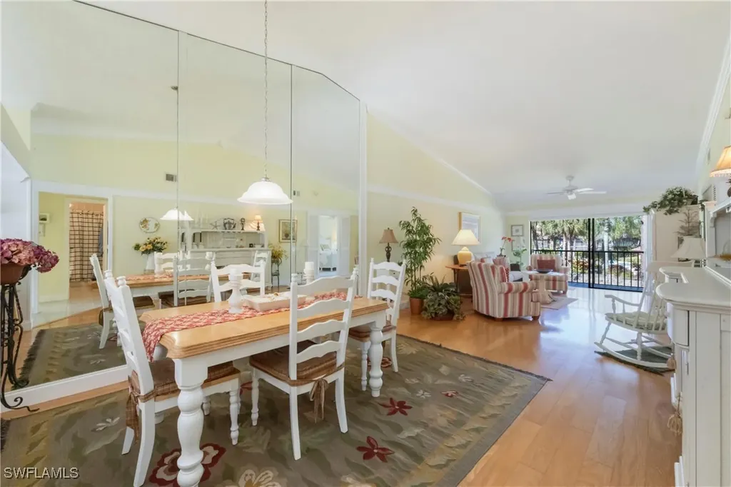 3243 Horse Carriage Way Naples FL 34105