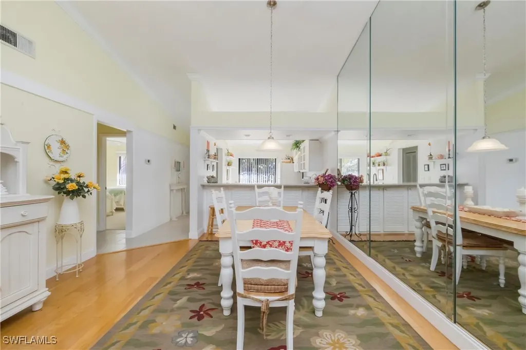 3243 Horse Carriage Way Naples FL 34105