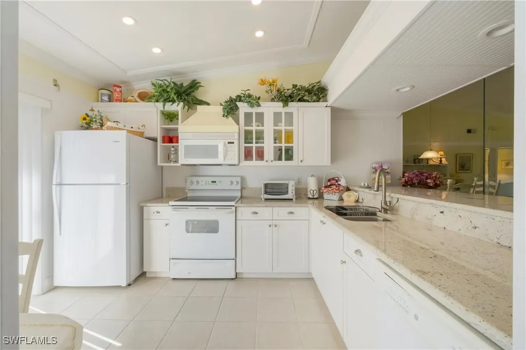 3243 Horse Carriage Way Naples FL 34105