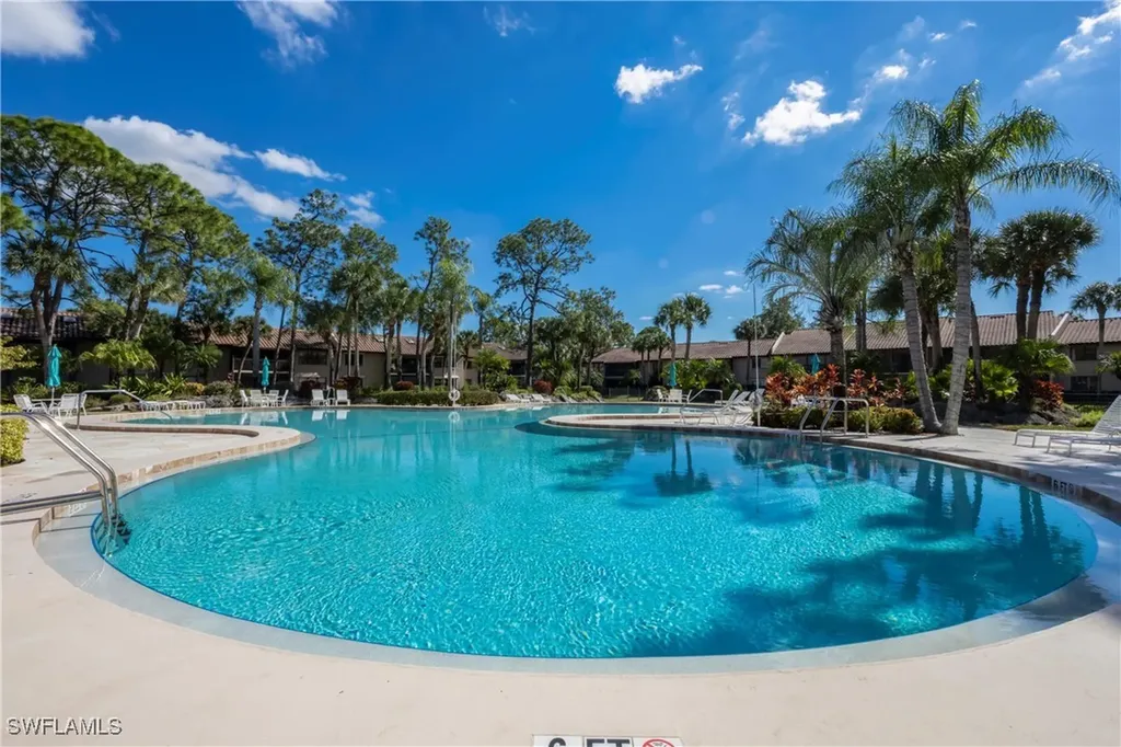 3243 Horse Carriage Way Naples FL 34105