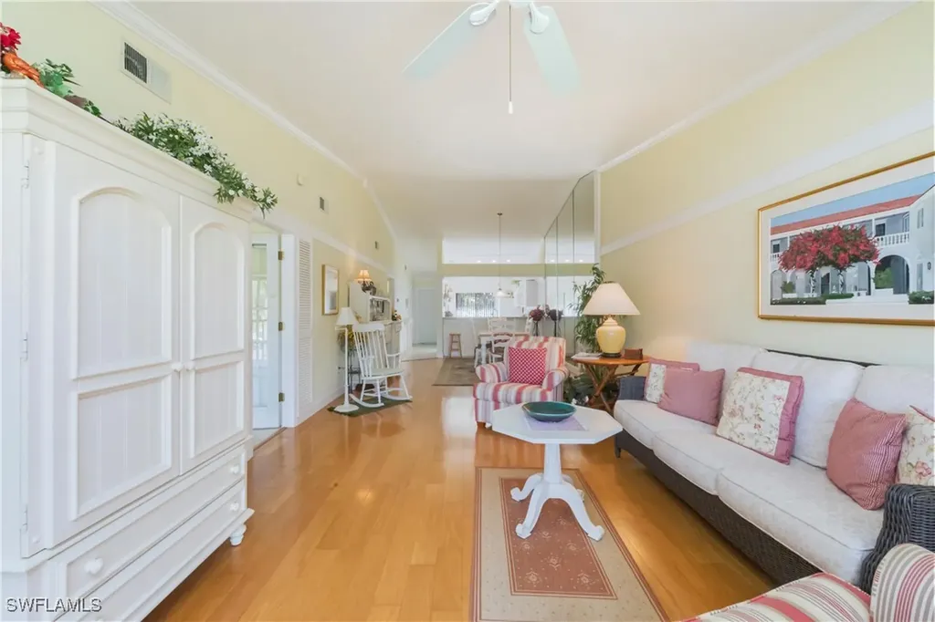 3243 Horse Carriage Way Naples FL 34105