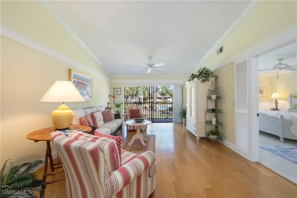 3243 Horse Carriage Way Naples FL 34105