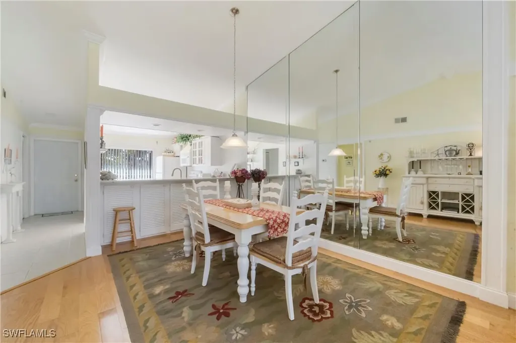 3243 Horse Carriage Way Naples FL 34105