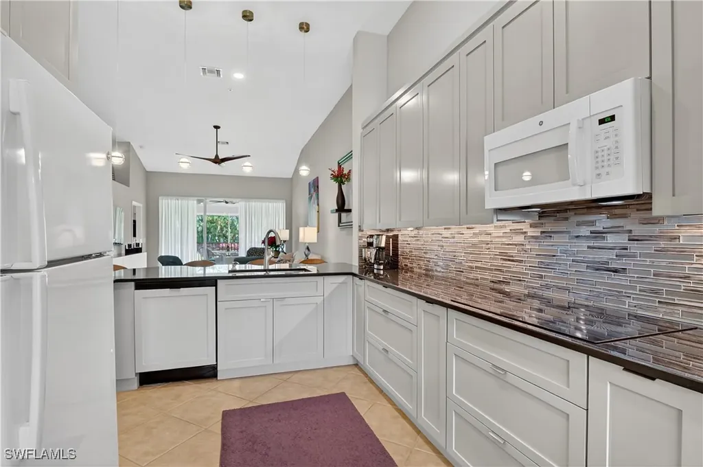 2395 Harmony Lane Naples FL 34109