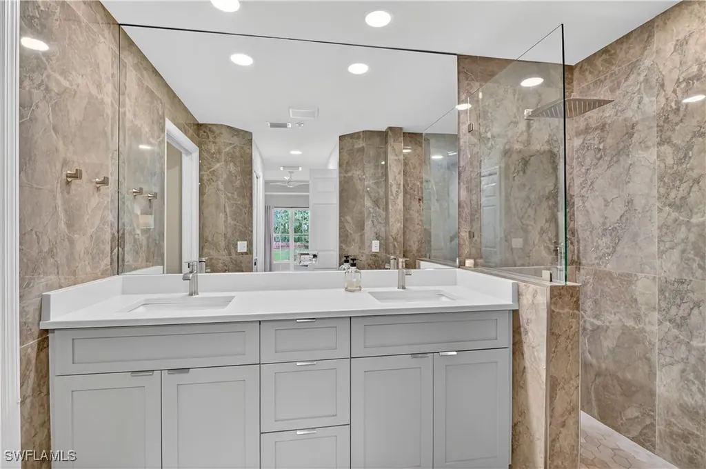 2395 Harmony Lane Naples FL 34109