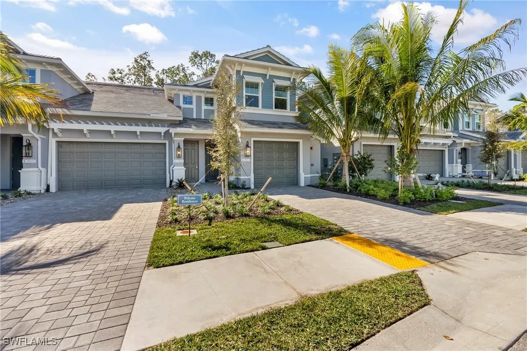 2640 Seychelles Circle Naples FL 34112