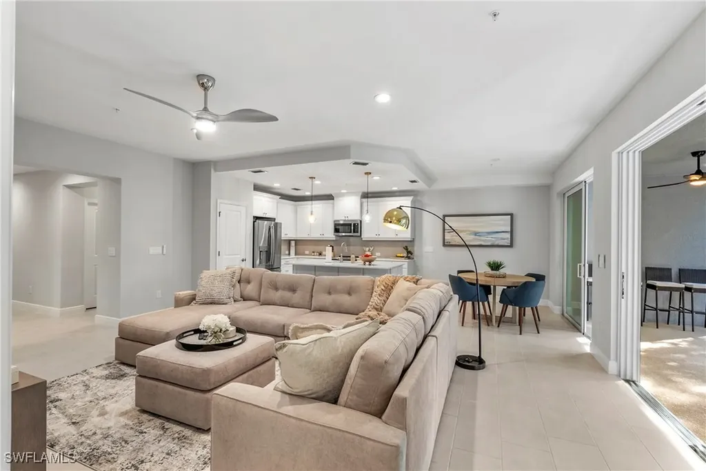2640 Seychelles Circle Naples FL 34112