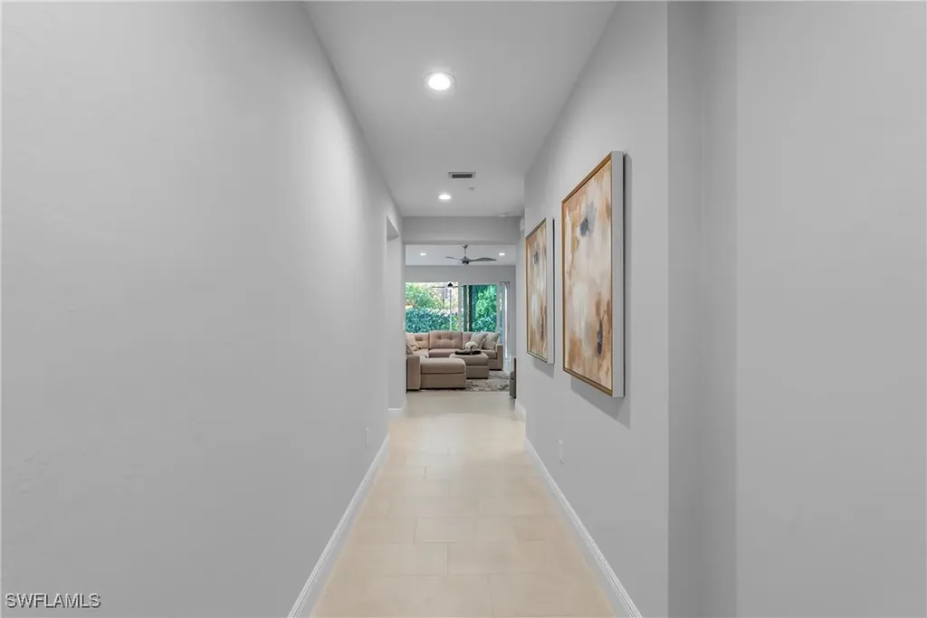 2640 Seychelles Circle Naples FL 34112