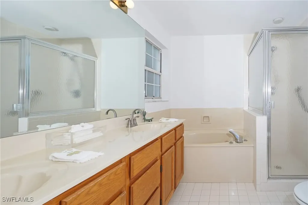 5895 Chanteclair Drive Naples FL 34108