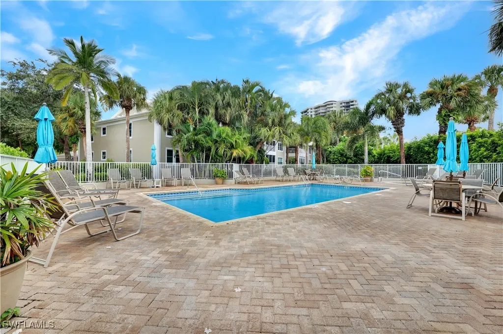 5895 Chanteclair Drive Naples FL 34108
