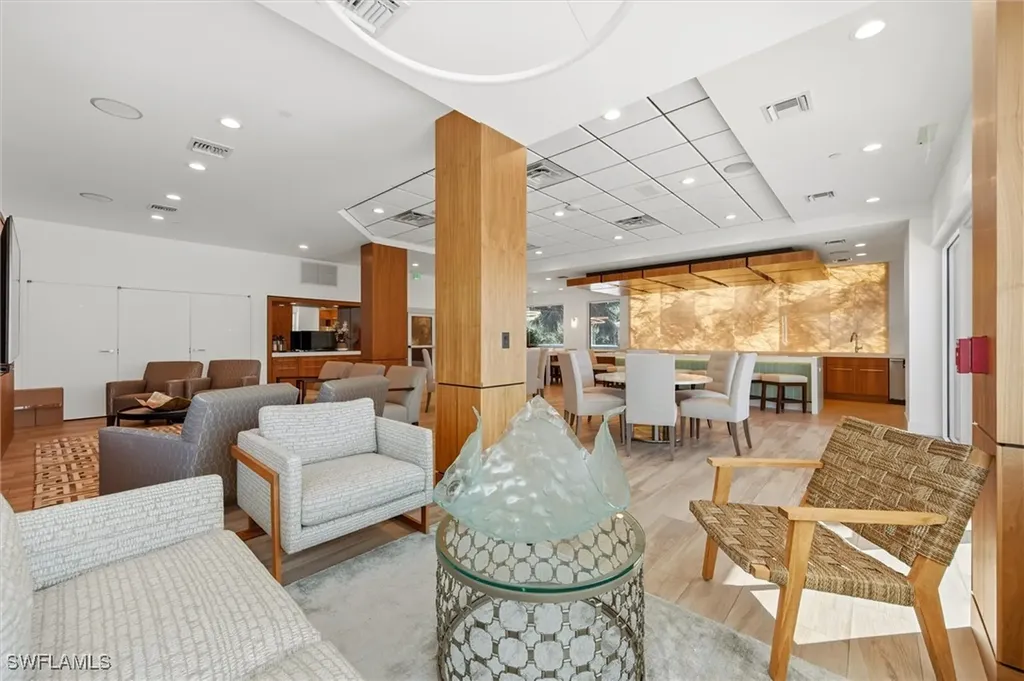 6361 Pelican Bay Boulevard Naples FL 34108
