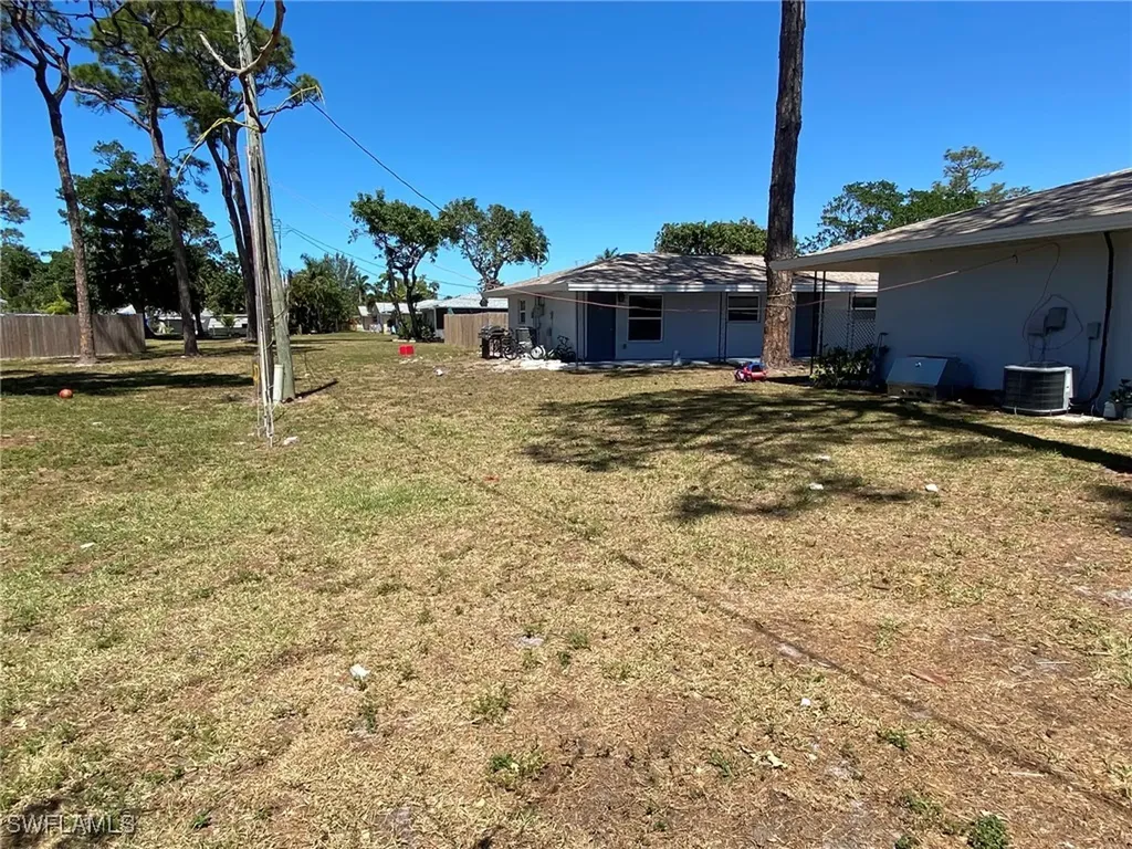 2264 Washington Avenue Naples FL 34112