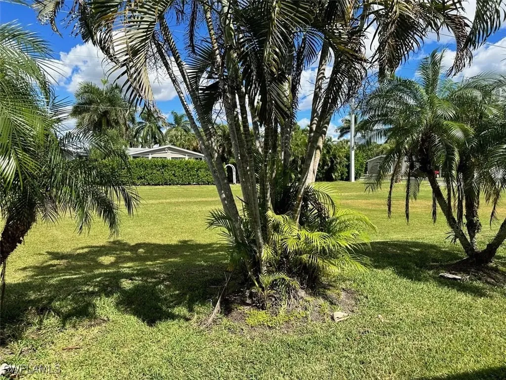 1453 Diamond Lake Circle Naples FL 34114