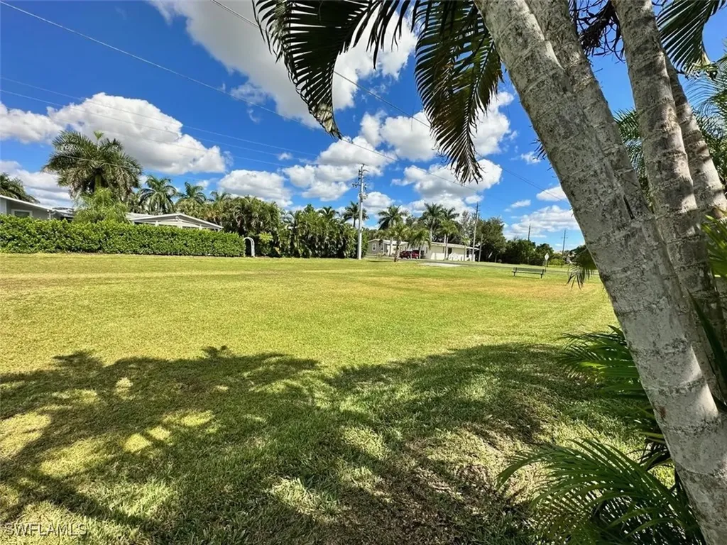 1453 Diamond Lake Circle Naples FL 34114