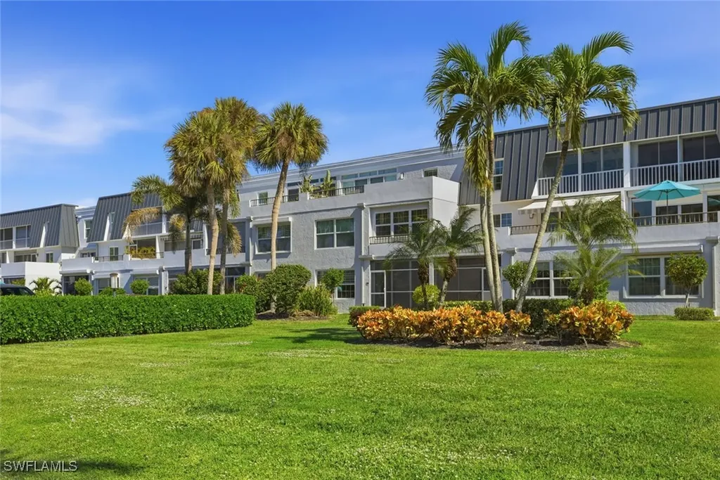 4200 Belair Lane Naples FL 34103