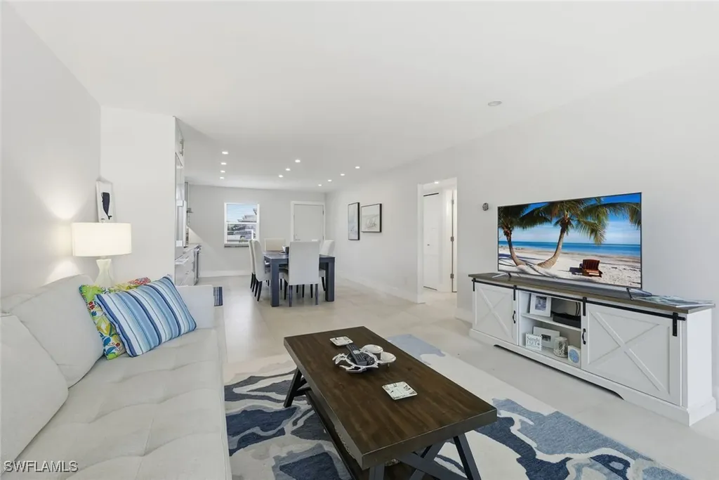 4200 Belair Lane Naples FL 34103