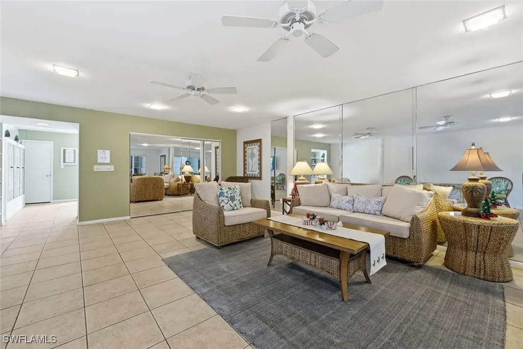 4200 Belair Lane Naples FL 34103
