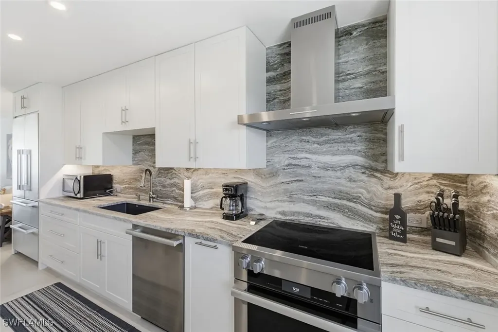 4200 Belair Lane Naples FL 34103
