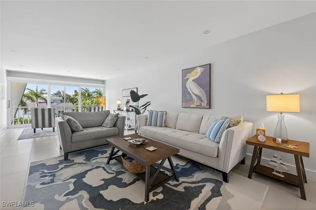 4200 Belair Lane Naples FL 34103