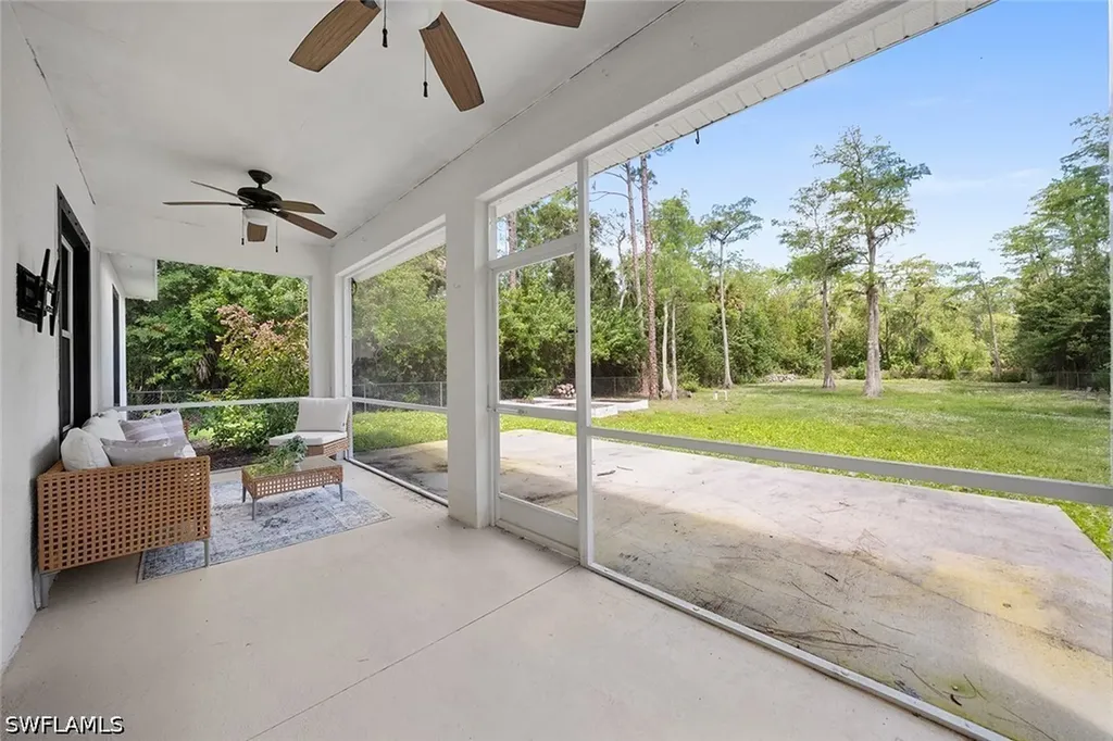 535 33rd Avenue NE Naples FL 34120