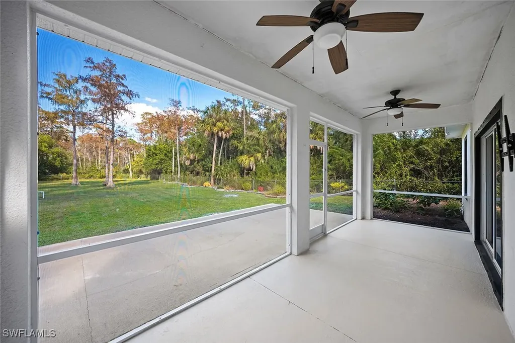 535 33rd Avenue NE Naples FL 34120