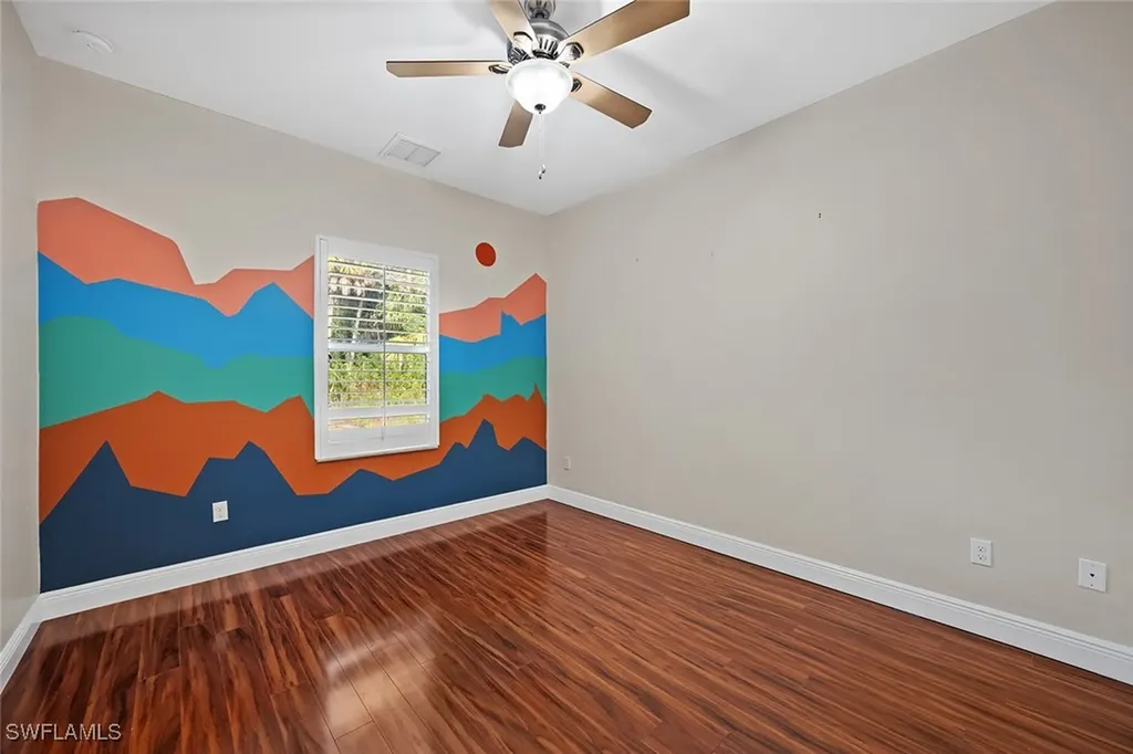 535 33rd Avenue NE Naples FL 34120