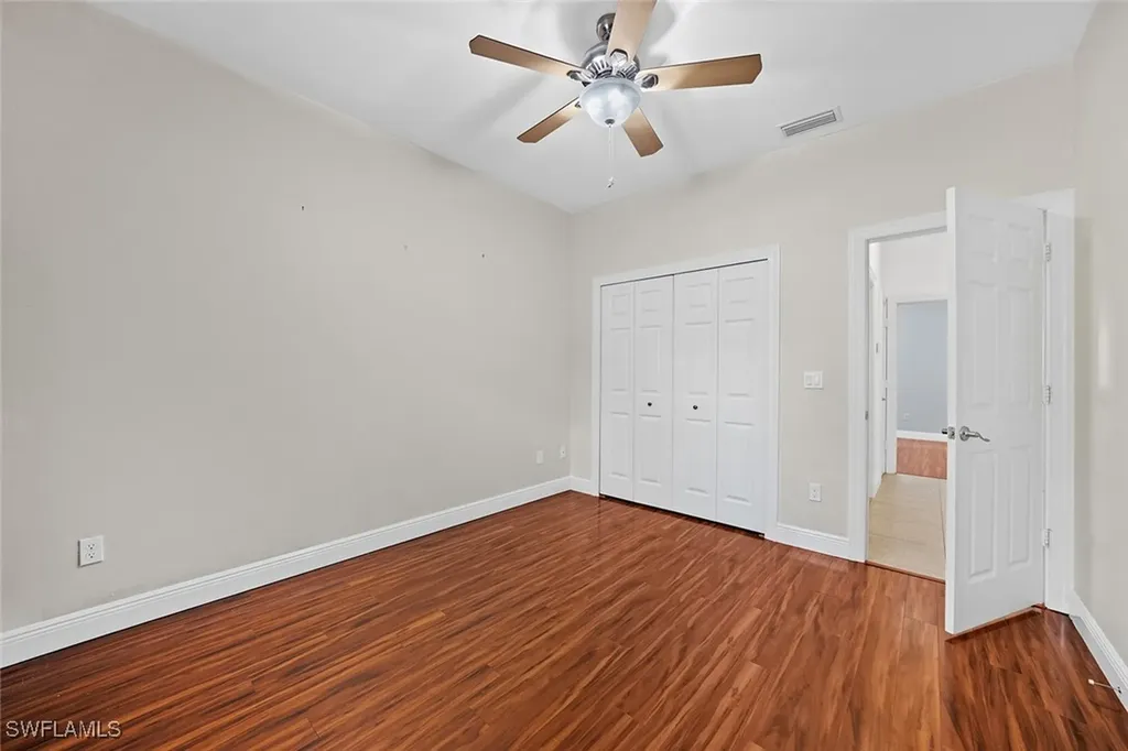 535 33rd Avenue NE Naples FL 34120