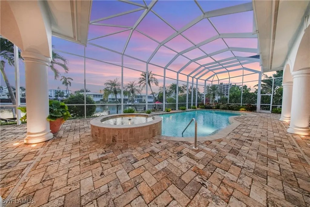 216 Spring Line Drive Naples FL 34102-5053