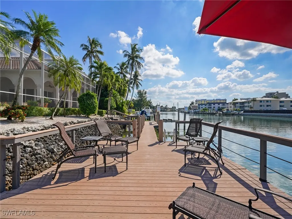 216 Spring Line Drive Naples FL 34102-5053