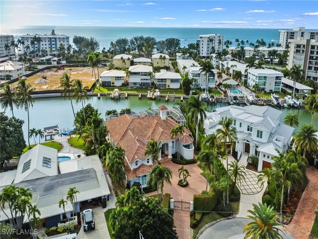 216 Spring Line Drive Naples FL 34102-5053