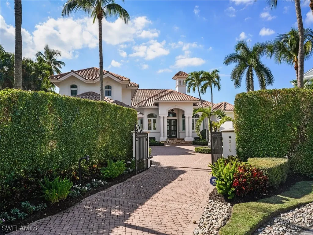 216 Spring Line Drive Naples FL 34102-5053