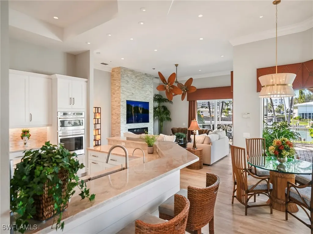 216 Spring Line Drive Naples FL 34102-5053