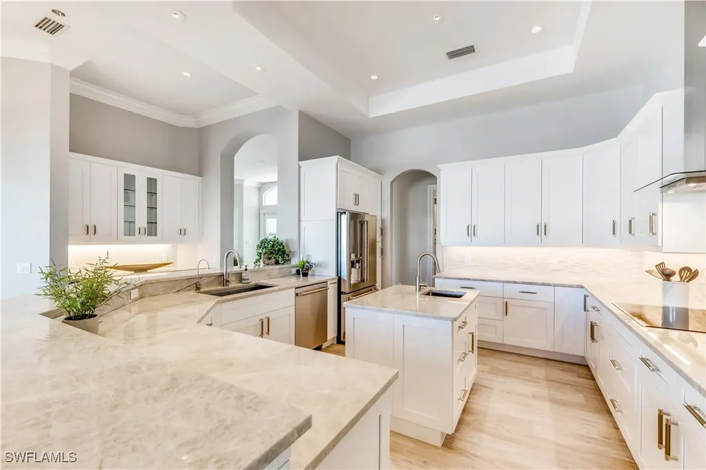 216 Spring Line Drive Naples FL 34102-5053