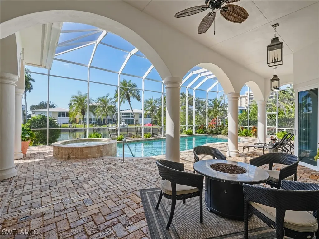 216 Spring Line Drive Naples FL 34102-5053