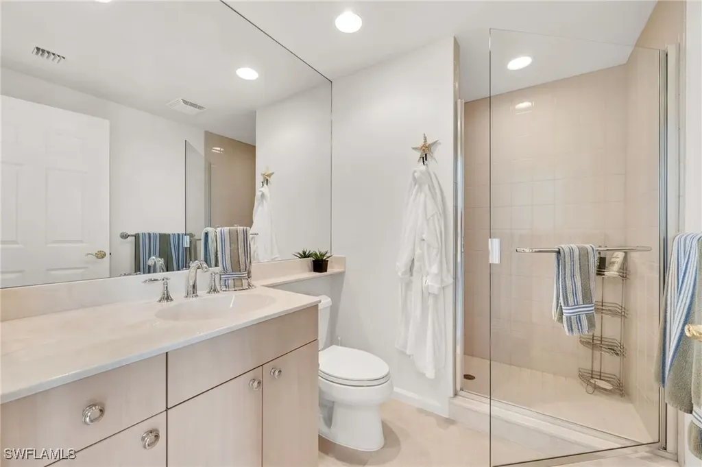455 Cove Tower Drive Naples FL 34110