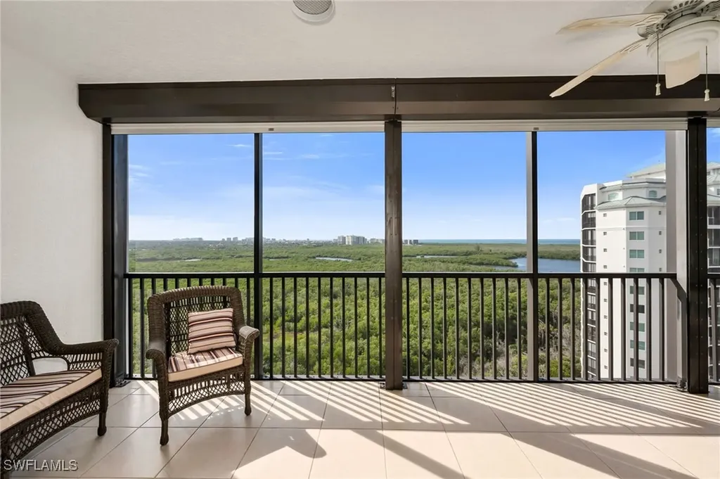 455 Cove Tower Drive Naples FL 34110