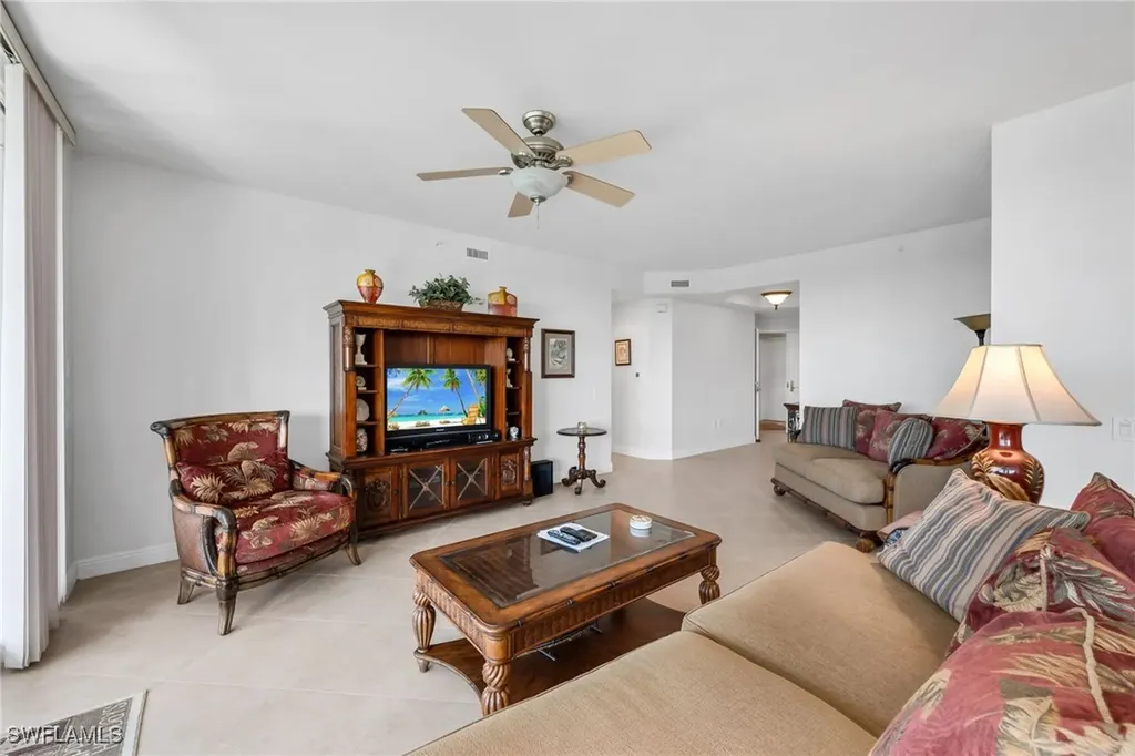 455 Cove Tower Drive Naples FL 34110