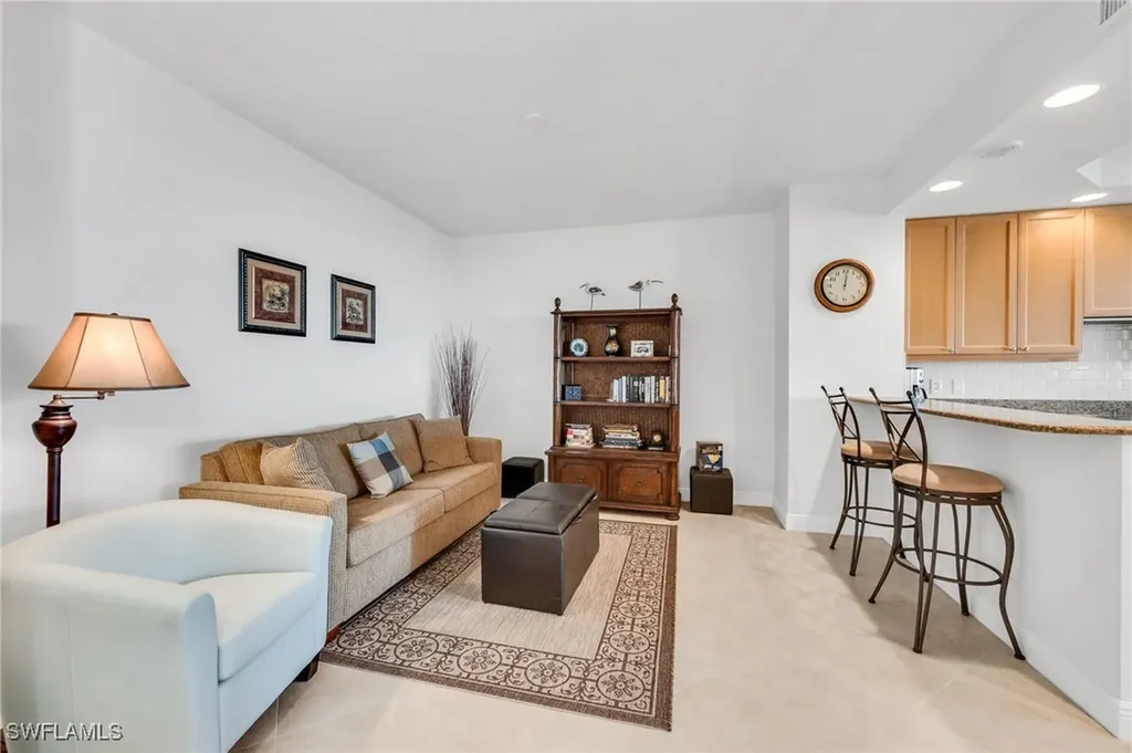 455 Cove Tower Drive Naples FL 34110