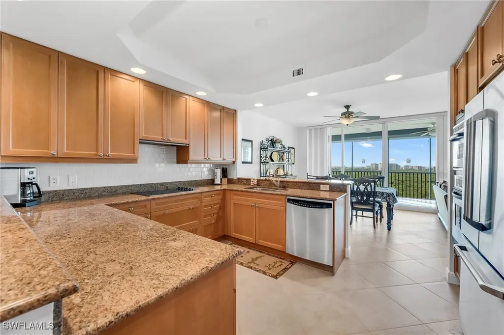 455 Cove Tower Drive Naples FL 34110