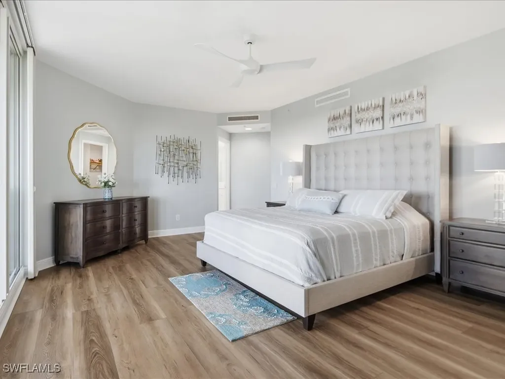 445 Cove Tower Drive Naples FL 34110